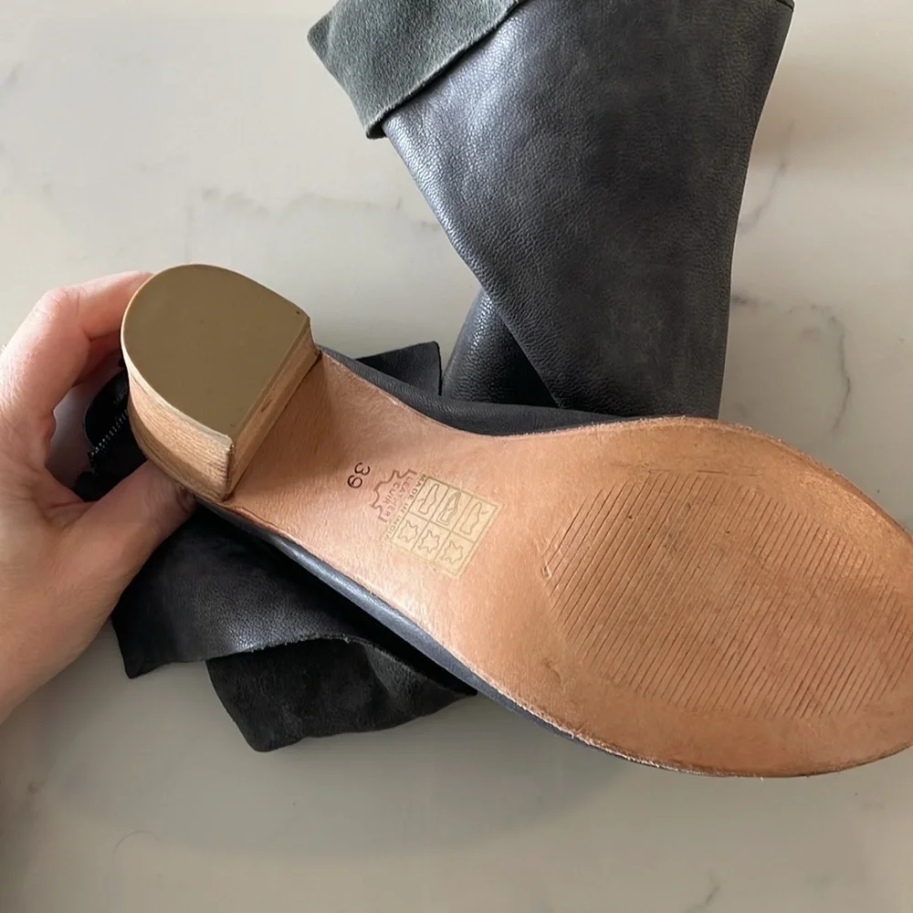 free people peep toe bootie / 39 / EUC